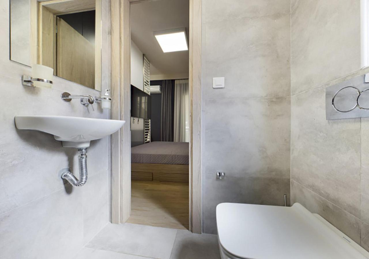 Feel Good Vibes - Apt Suite เอเธนส์ ภายนอก รูปภาพ