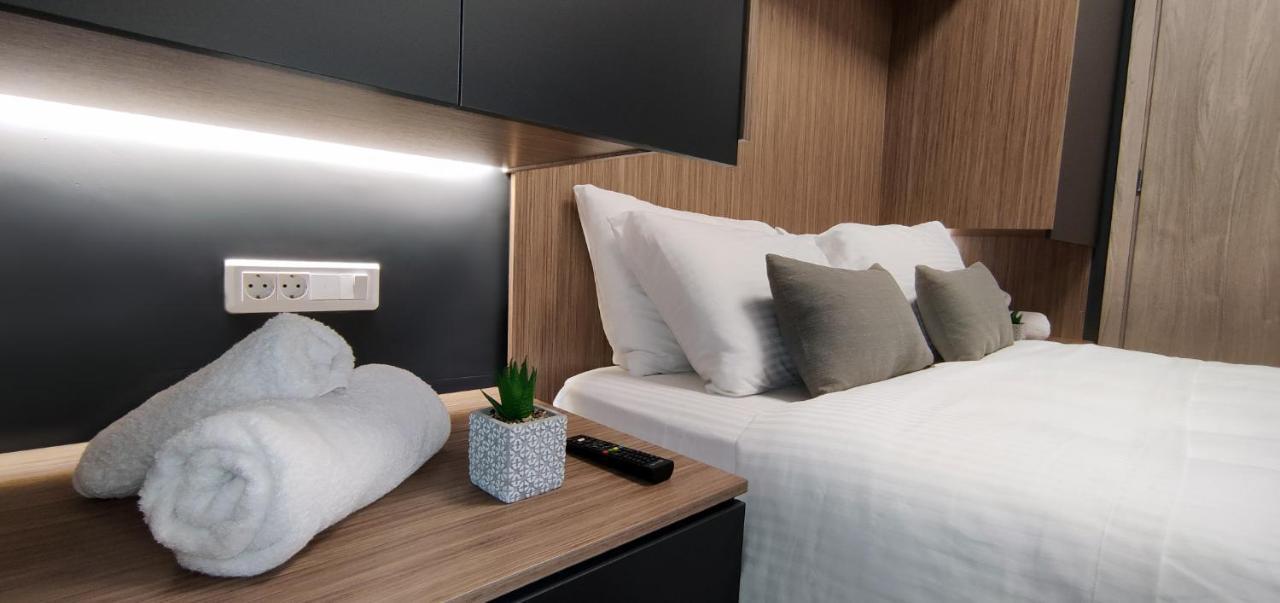 Feel Good Vibes - Apt Suite เอเธนส์ ภายนอก รูปภาพ